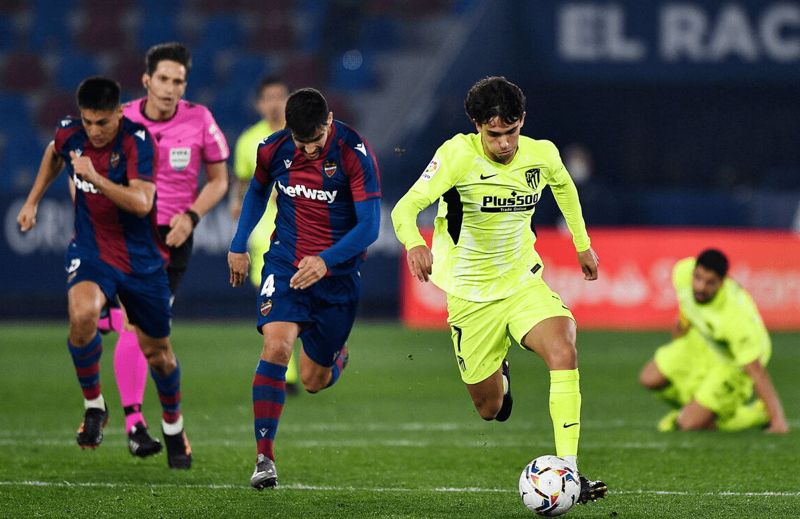 九游网页平台-包含巴塞罗那内部会议纪要流出——转会期门线救险，西甲使命明确，资深球员宣示担当的词条