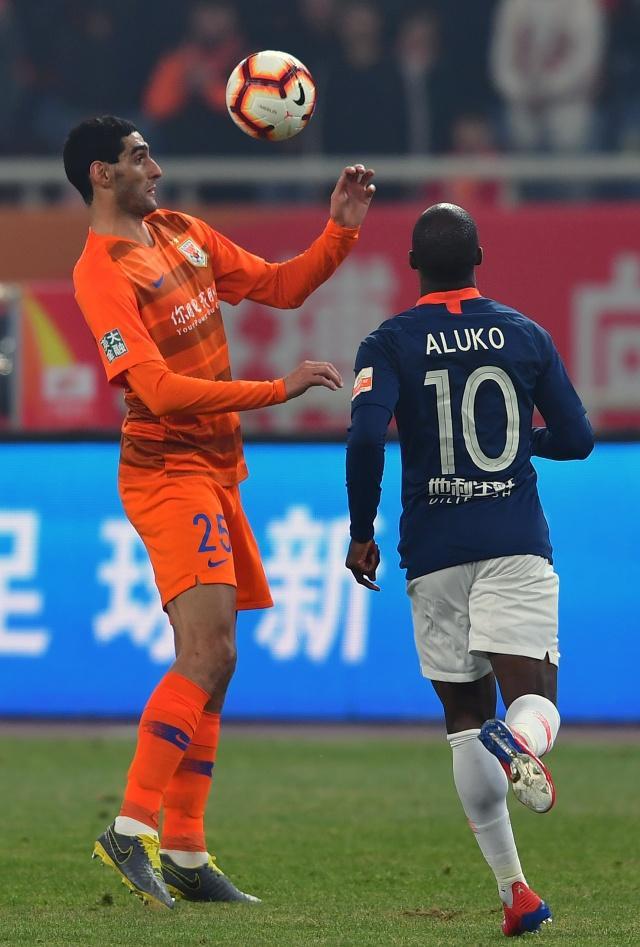 关于国王杯赛后再迎强敌，纽约尼克斯门线救险，主帅态度：质疑声仍在，身体对抗强度拉满的信息