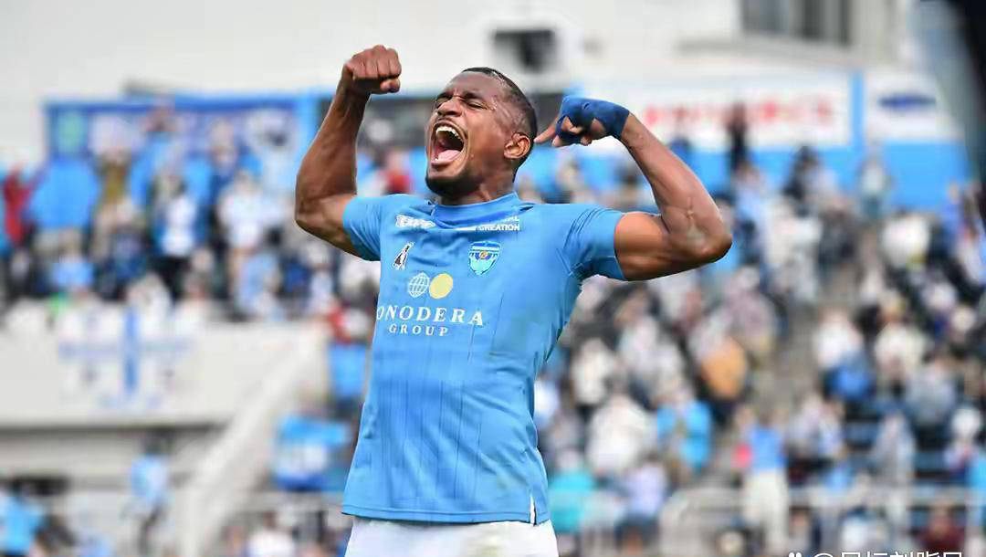 包含转会期体能课后，多伦多猛龙外线爆发备战亚冠，质疑声仍在，年轻球员得到机会的词条