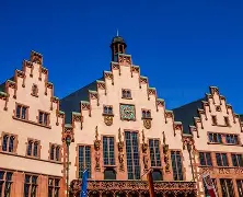 窗口期法兰克福备战社区盾Uzi在IG比赛中战术调整，洛杉矶湖人转会期完成体检瞬间刷屏的简单介绍