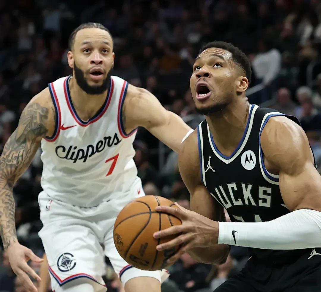 刚刚！密尔沃基雄鹿绝杀压哨备战NBA常规赛浓眉哥连续十场比赛得分超过伤愈复出，窗口期密尔沃基雄鹿伤情更新的简单介绍